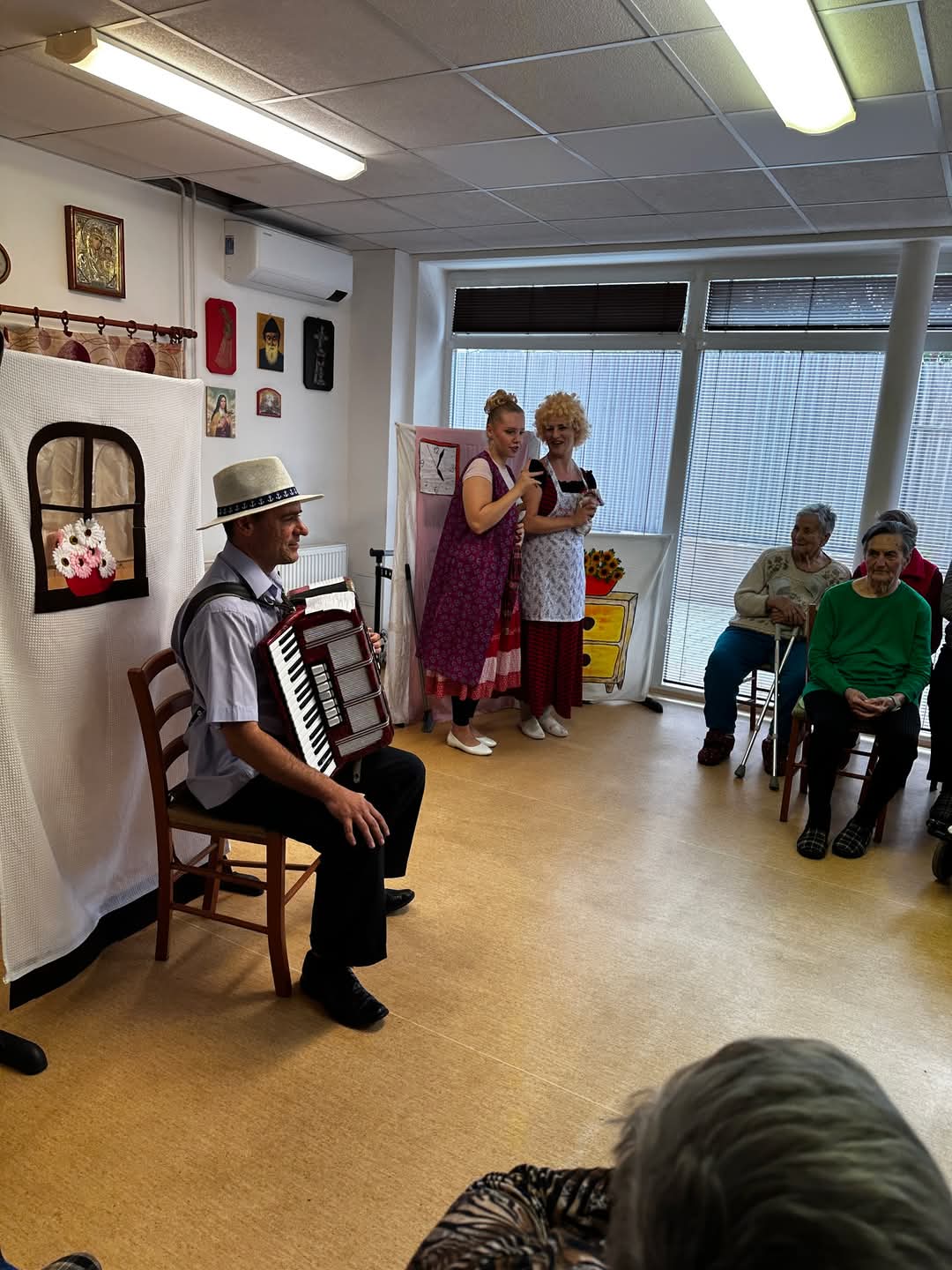 Folklórne vystúpenie 4
